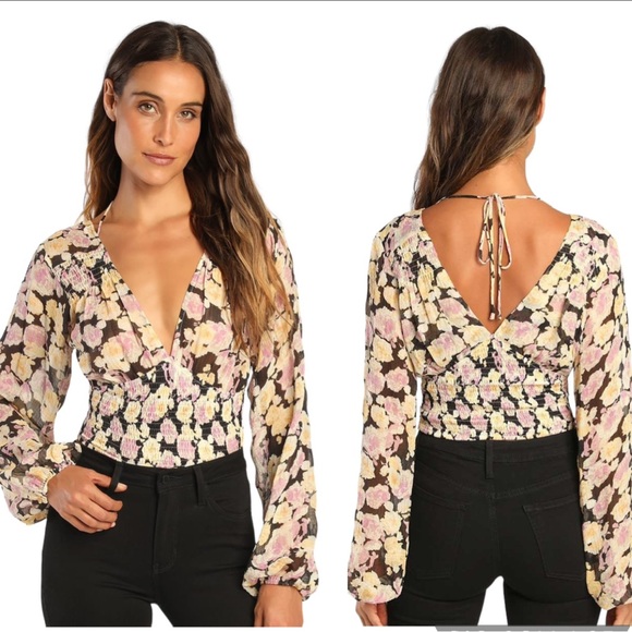 Lulus Tops - Lulus Romantic Impression Black Floral Smocked Tie Back Cropped Top - M